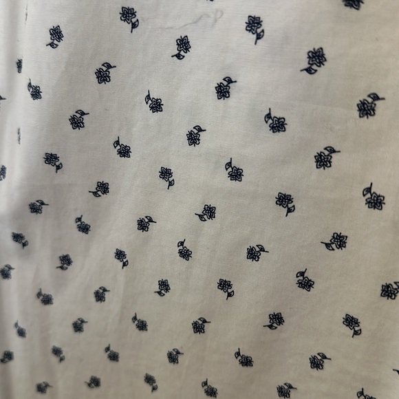 Men’s Goodfellow and Co. long sleeve button up slim fit - Picture 4 of 4